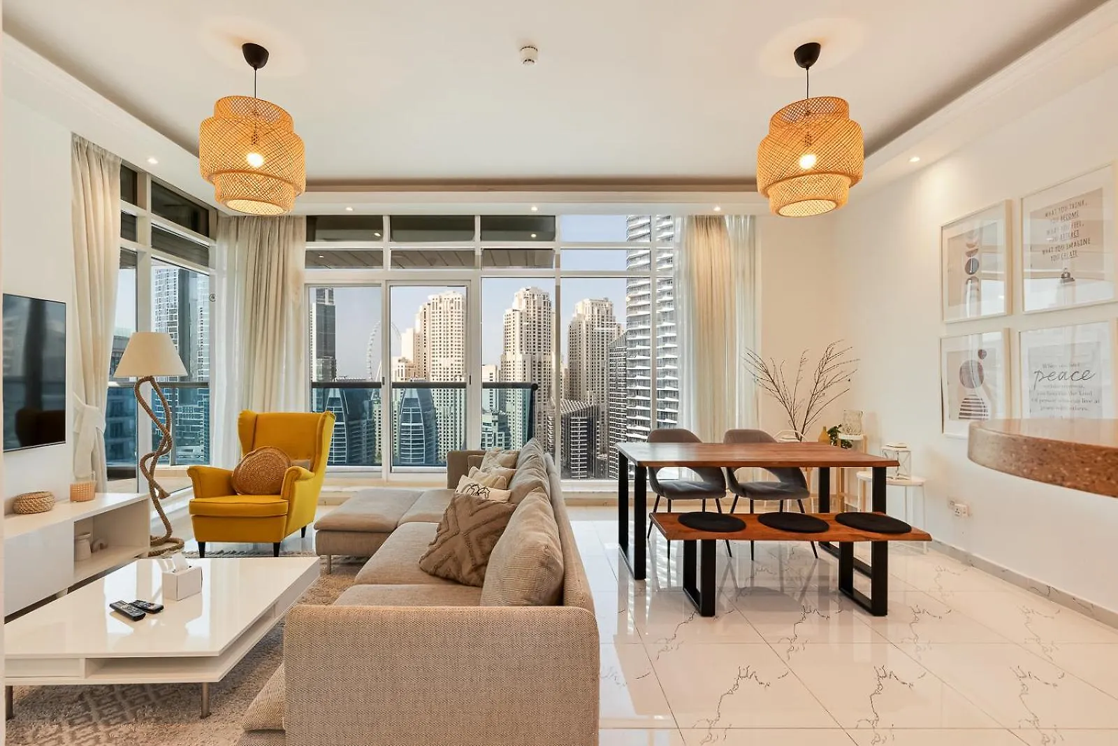 Luxury 2Br Apt With Waterfront Views Dubai Appartamento
