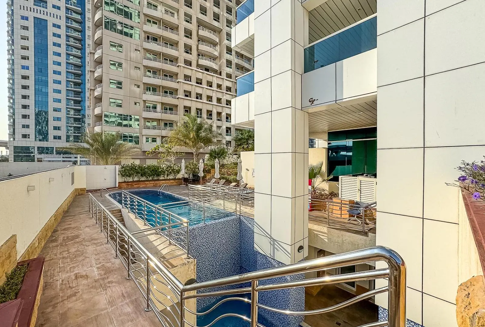 Apartment Luxury 2Br Apt With Waterfront Views Dubai United Arab Emirates